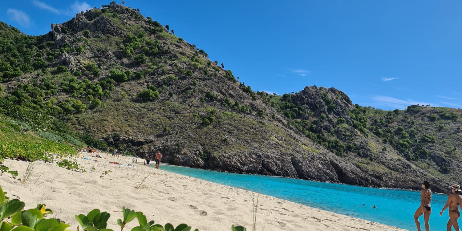 Charter to gouverneur beach St Barth