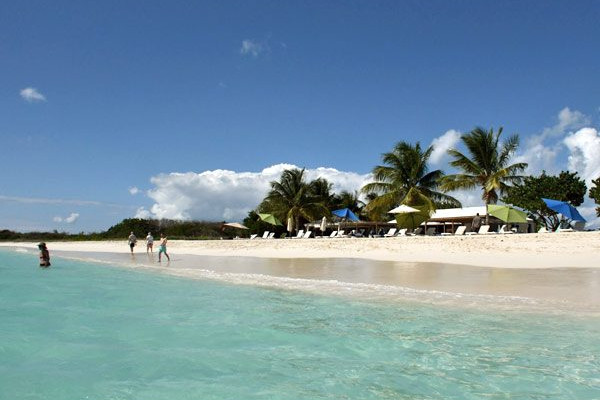 boat_charter_anguilla_rendez-vous_bay