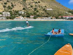 Floating carpet catamaran